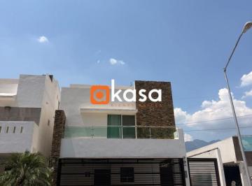 Casa de 3 habitaciones, Monterrey · Casa en Venta en La Perla, Sur de Monterrey (Carretera Nacional)