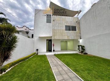 Casa · 300m² · 4 Recámaras · 2 Estacionamientos · Casa - Fraccionamiento Las Fincas