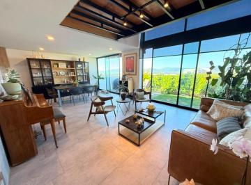 Casa en condominio de 3 habitaciones, El Marqués · Casa en Venta Cerca de La Universidad, 3 Habitaciones 230 Mt y Roof Garden con Vista Al Valle