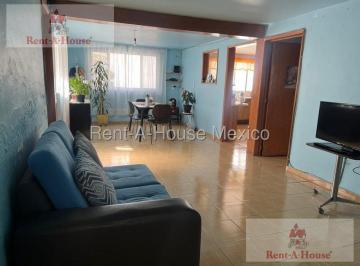 Casa · 300m² · 4 Recámaras · 2 Estacionamientos · Casa en Venta en Centro, Texcoco Cr 26 - 2542.