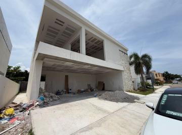 Casa · 315m² · 4 Recámaras · Casa - Fraccionamiento Río del Dorado