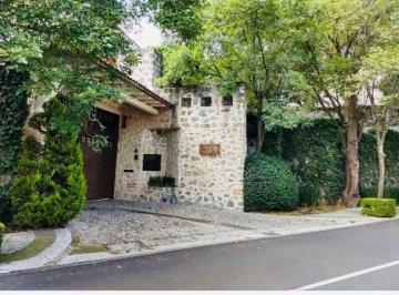 8bc4037016241cef979f4b1505400b670707a21940426b9945f5d0c57300cfa0 · Casa en Venta o Renta, Jardines del Pedregal
