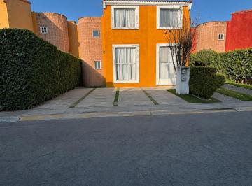 Casa · 3 Recámaras · 1 Estacionamiento · Casa en Hacienda de Las Fuentes