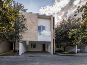 f3a65373a20afb31fc3b73edd894a79377a671f3a6212a14c3b150b0ddbb0385 · Casa en Venta Privada Magenta, San Agustin.