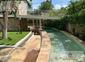 Terreno / Lote · 527m² · Terreno en Venta en Merida, temozon Norte Af 25 - 737.