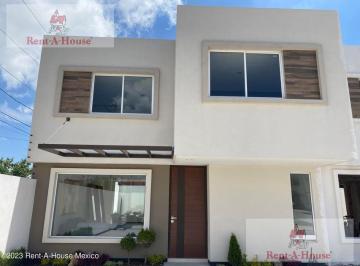 Casa · 169m² · 3 Recámaras · 2 Estacionamientos · Casa en Venta en Metepec, San Salvador Tizatlalli Af 27 - 356