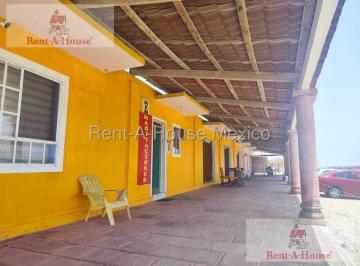 Edificio · 500m² · 10 Estacionamientos · Hotel en Venta en Tuxpan, Playa Azul Af 25 - 1723.