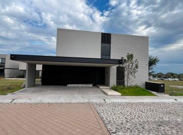 69ff3438c43b1e3db244eb336fc39861903e41249d5d90ebe72567a85e585d86 · Casa en Venta en Lomas del Campanario Norte
