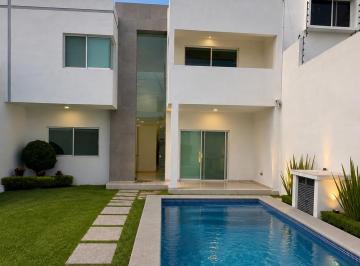 Casa de 4 habitaciones, Temixco · Casa de 200 m² con 4 Recámaras en Renta en Burgos Ontario