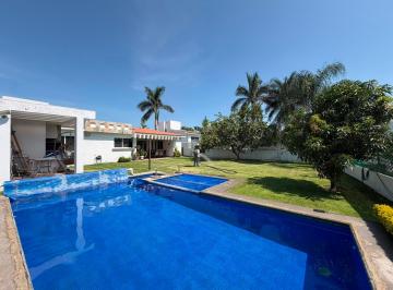 Casa de 3 habitaciones, Atlatlahucan · Casa de 600 m² con 3 Recámaras en Renta en Lomas de Cocoyoc