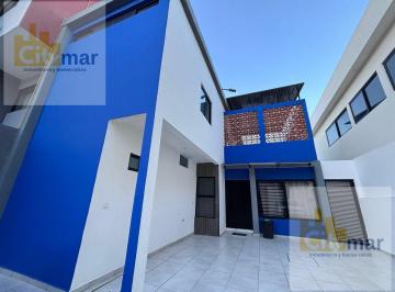 Casa · 4 Recámaras · 2 Estacionamientos · Casa - Fraccionamiento Lomas del Sol
