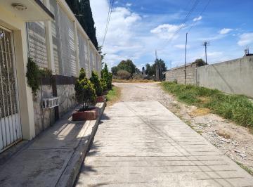 Inmueble productivo urbano de 5 habitaciones, Epazoyucan · Terreno con 3 Casas en La Parte Más Alta de Epazoyucan
