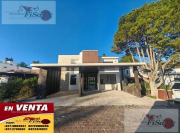 Casa · 600m² · 5 Recámaras · 3 Estacionamientos · Preventa