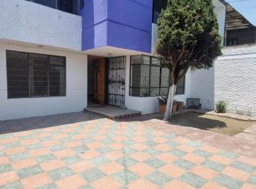 Casa · 210m² · 4 Recámaras · 3 Estacionamientos · Casa en Renta en Zona Ciudad Universitaria, Puebla.