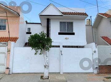 Casa · 141m² · 3 Recámaras · 2 Estacionamientos · Casa en Venta en Real Providencia, León Gto