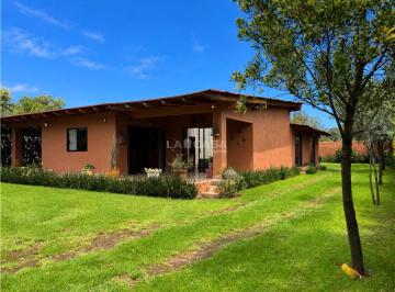 Casa de 3 habitaciones, Valle de Bravo · Casa en Renta Lacuadrilla/valle de Bravo