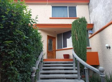 Casa · 423m² · 3 Recámaras · 5 Estacionamientos · Venta de Casa a Unos Paso del Parque de Tejeda
