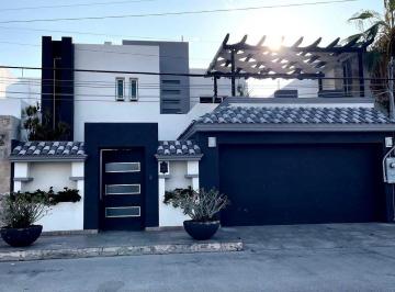 d27557af8d400be454297de0b69b6306bad9274d0966de4689243030e2095a1b · Casa en Venta en Bellavista!