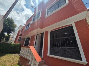 Casa · 202m² · 4 Recámaras · 1 Estacionamiento · Casa en Venta Pachuca