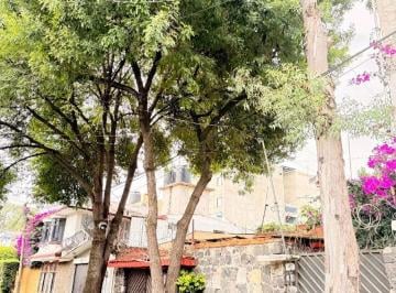 Casa de 4 habitaciones, Coyoacán · Amplia Casa en Coyoacán con Jardín y Casa de Huéspedes Independiente – Ideal Para Remodelar a Tu Gus