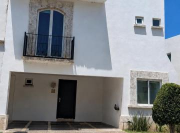 Casa · 122m² · 3 Recámaras · 2 Estacionamientos · Casa en Venta en La Marina León Guanajuato Zona Norte