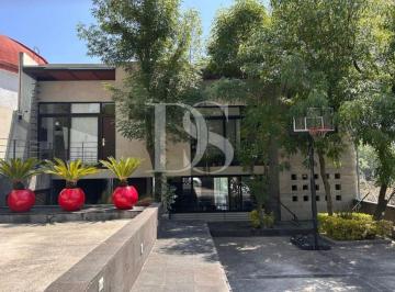 Casa de 4 habitaciones, Huixquilucan · Casa de 810 m² con 4 Recámaras en Venta en Lomas de Las Palmas