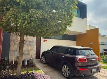 Casa en condominio de 3 habitaciones, Zapopan · Casa en Renta | Zona Realfracc. Porta Real - Coto Salerno