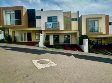 Casa de 3 habitaciones, El Marqués · Casa en Venta en El Mirador 3 Recamaras con Baño