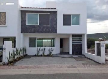 Casa · 158m² · 3 Recámaras · 2 Estacionamientos · Casa en Renta en El Refugio Calle Abierta Queretaro Rox - (4)