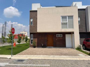 Casa · 197m² · 3 Recámaras · 3 Estacionamientos · Casa en Isidro Fabela