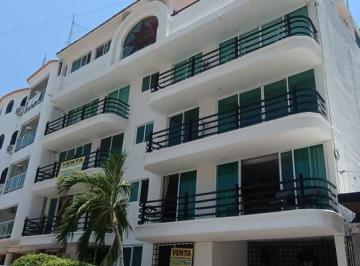 Departamento · 210m² · 4 Recámaras · 1 Estacionamiento · Departamento en Costa Azul en Calle Cap. Vasco de Gama