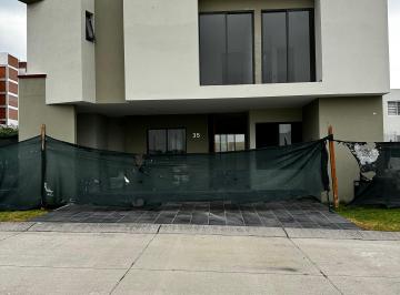 Casa en condominio de 4 habitaciones, Zapopan · Casa en Venta en Condominio en Parque Metropolitano