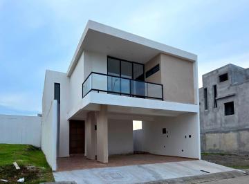 Casa de 3 habitaciones, Alvarado · Casa en Venta Punto Lomas