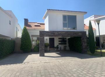 Casa en condominio de 3 habitaciones, Metepec · Casa Renta Enfrente de Town Square Metepec