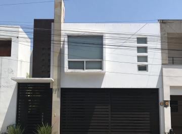 Casa · 310m² · 3 Recámaras · 2 Estacionamientos · Casa en Renta Cumbres Élite 1 Monterrey