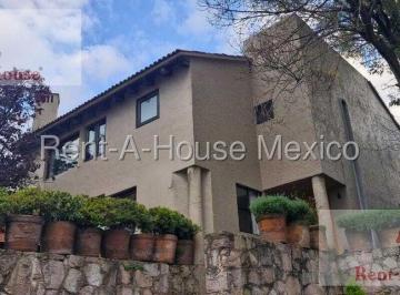Casa · 240m² · 3 Recámaras · 2 Estacionamientos · Casa en Venta en Cuajimalpa Cuajimalpa de Morelos Zg 26 - 458