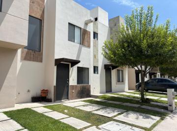 Casa de 2 habitaciones, El Marqués · Casa Amueblada en Renta