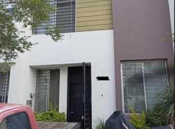 Casa · 103m² · 2 Recámaras · 2 Estacionamientos · Casa en Venta en Col. El Fortin, Zapopan, Jalisco.