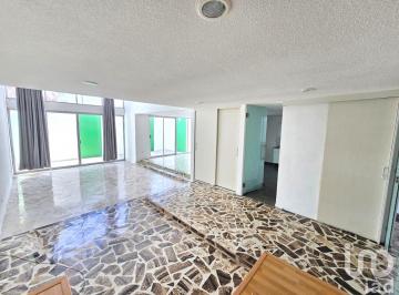Casa · 290m² · 3 Recámaras · 2 Estacionamientos · Casa en Renta en Lomas de Loreto, Puebla