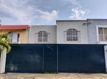 Casa en condominio de 3 habitaciones, San Pedro Tlaquepaque · Casa en Venta!