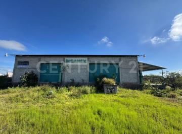 Bodega comercial · 335m² · Bodega Multiusos a Pie de Carretera en Venta Sobre Carretera Huichapan, Hidalgo.