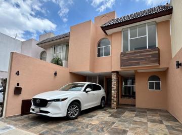 Casa · 140m² · 3 Recámaras · 2 Estacionamientos · Casa - Fraccionamiento Jacarandas