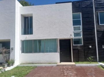 Casa de 3 habitaciones, Zapopan · Casa en Coto Altamira Cerca Tec de Monterrey