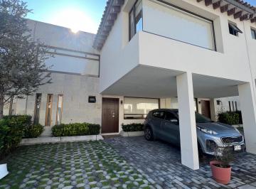 Casa de 3 habitaciones, Calimaya · Casa en Venta | Excelente Ubicación y Gran Potencial
