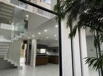 ESTRENA CASA MODERNA EN SENDEROS DE MONTE VERDE, CON DISEÑO CONTEMPORANEO, SALA · Casa en Venta Zona Sur, Tlajomulco.