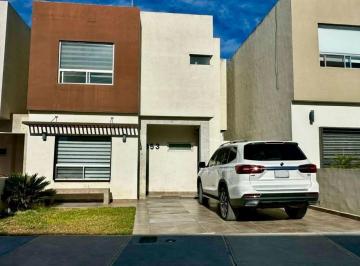 Casa en Venta de 3 habitaciones Fraccionamiento Terranova · Casa en Venta Terranova
