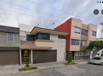 Casa de 4 habitaciones, Puebla · Increible Propiedad de Dos Plantas Ubicada en Puebla de Zaragoza