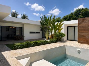 Casa · 400m² · 3 Recámaras · 2 Estacionamientos · Casa en Venta en Privada Residencial