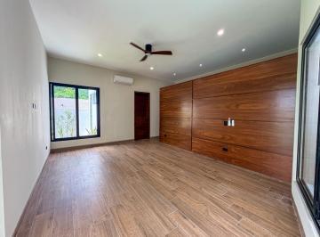 Casa en condominio de 3 habitaciones, Mérida · Casa en Venta de un Solo Nivel en Priv. Mirador con Acabados de Lujo, 3 Recs