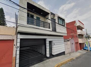 Casa de 5 habitaciones, Miguel Hidalgo · Casa Cerca del Bosque de Chapultepec